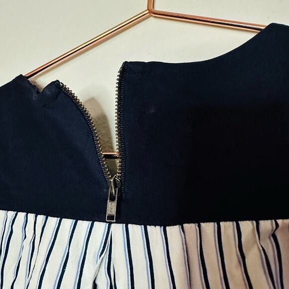 Slate & Willow Maternity Navy Stripe Crepe Pleated Back Shift Dress Size Large - Picture 10 of 12